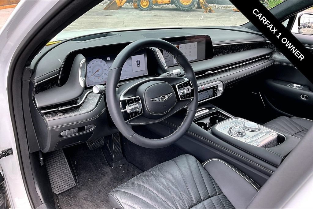 Used 2025 Genesis G90 3.5T AWD/4WD image 5