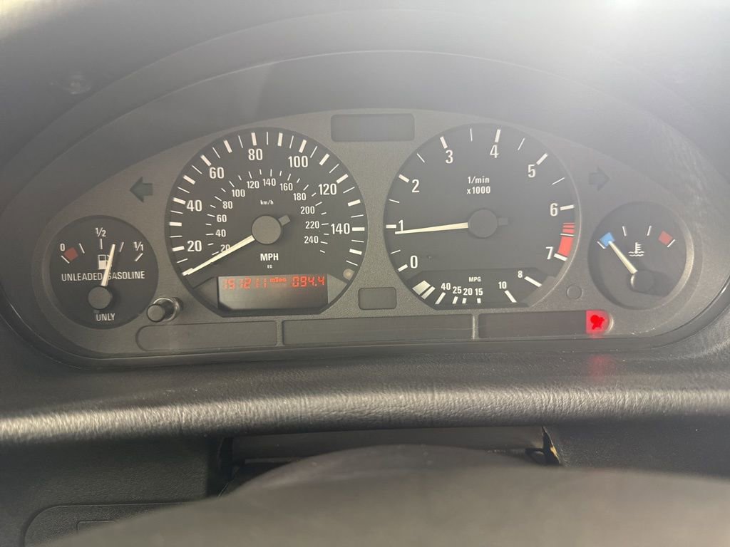 Used 1997 BMW 328i Convertible RWD image 26