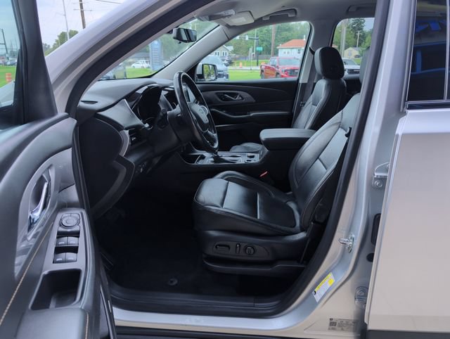 Used 2020 Chevrolet Traverse RS FWD image 11