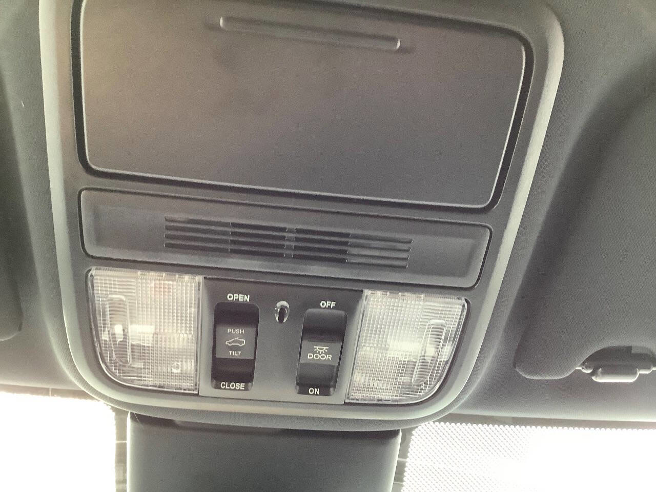 Used 2025 Honda Odyssey Sport-L image 55