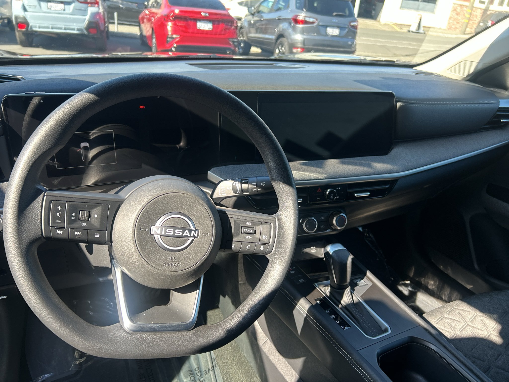 Used 2025 Nissan Kicks SV AWD/4WD image 13
