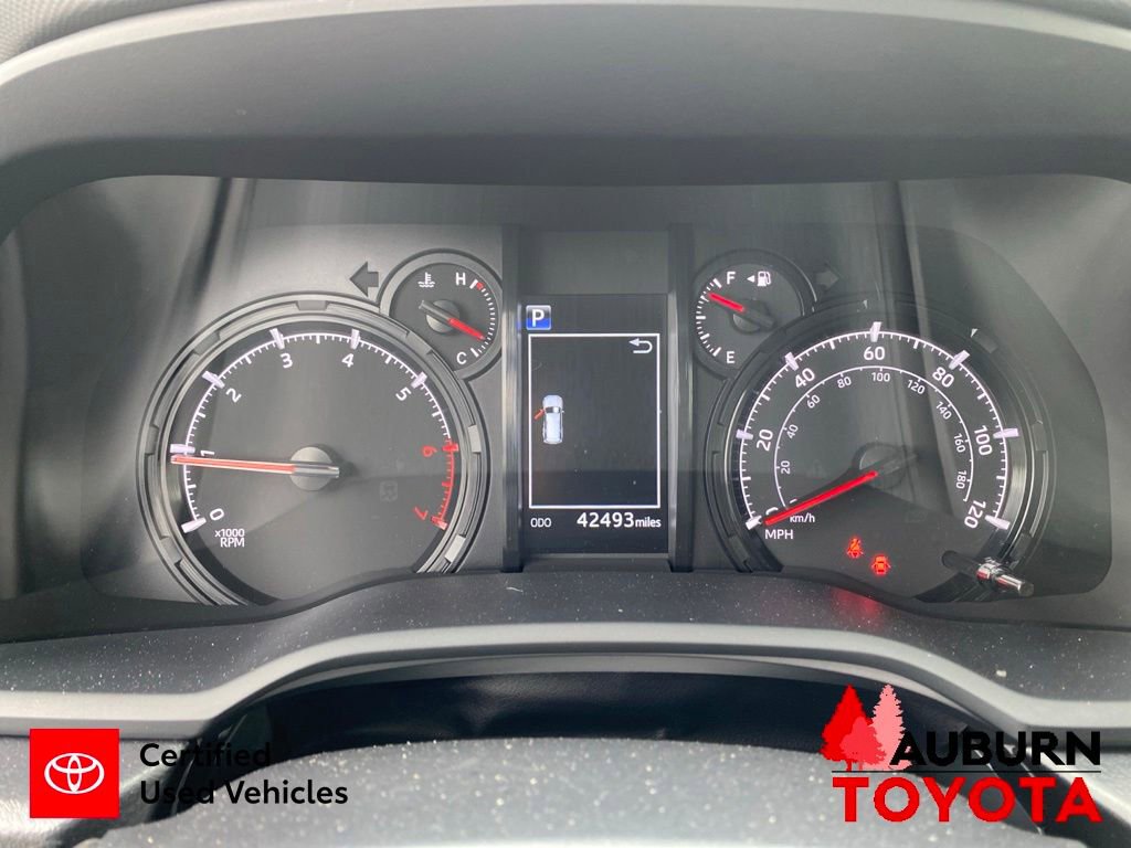 Used 2023 Toyota 4Runner SR5 AWD/4WD image 35