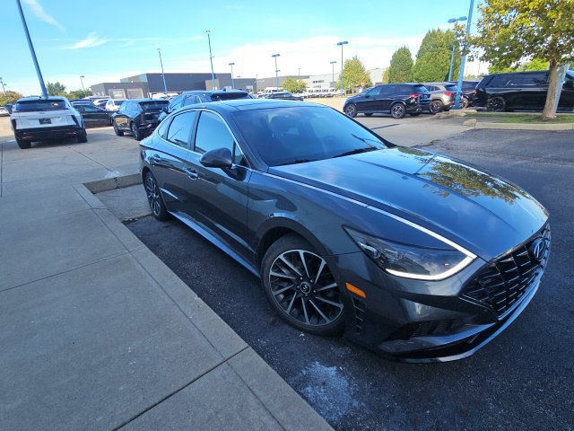 Used 2023 Hyundai Sonata Limited FWD image 3