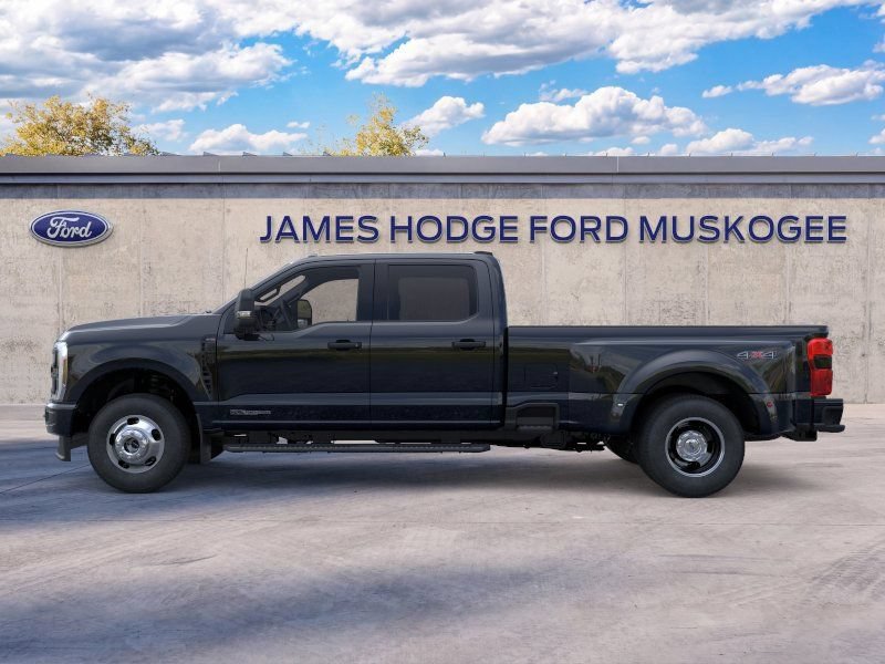 New 2026 Ford F350 XL w/ STX Appearance Package AWD/4WD image 3