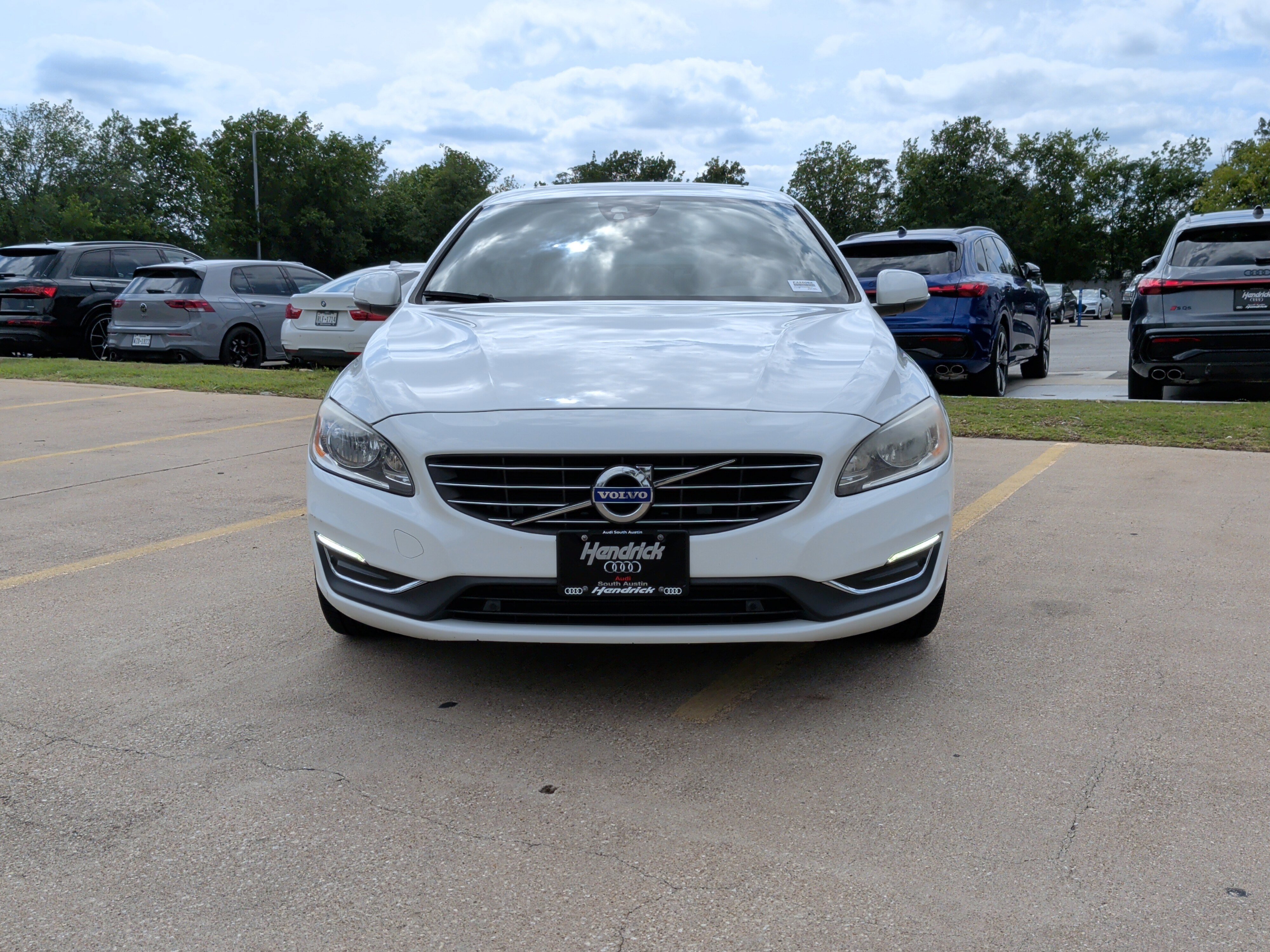 Used 2016 Volvo S60 T5 Premier w/ Convenience Package FWD image 3