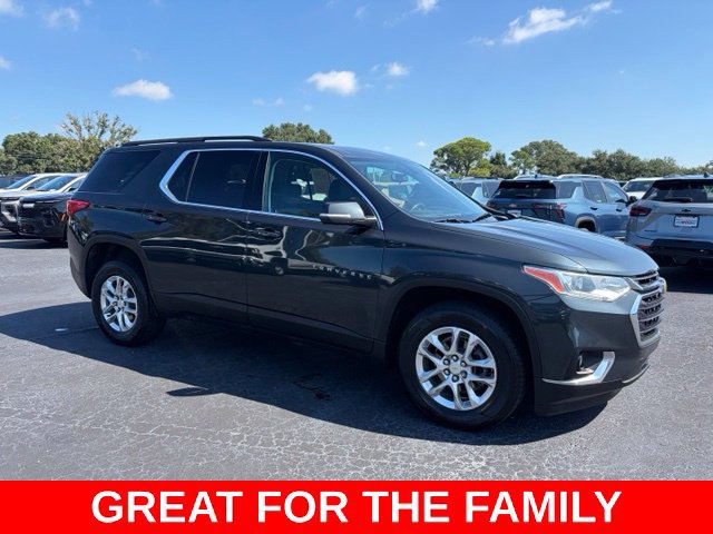 Used 2021 Chevrolet Traverse LT