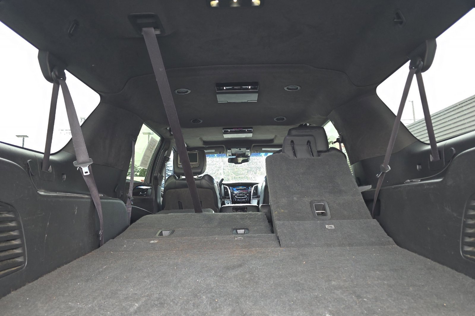Used 2015 Cadillac Escalade ESV Platinum AWD/4WD image 17