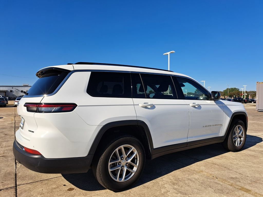 Used 2023 Jeep Grand Cherokee L Laredo image 5