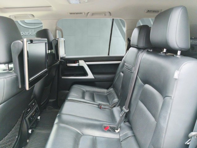 Used 2016 Toyota Land Cruiser AWD/4WD image 11
