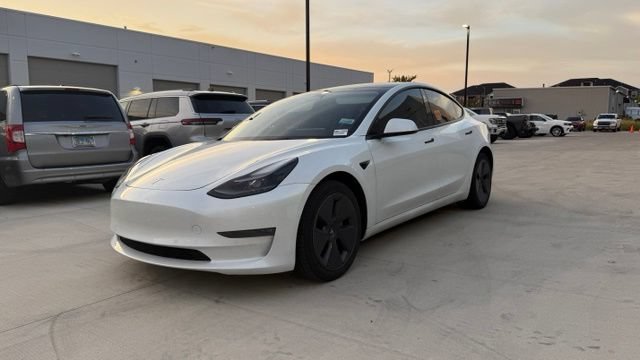 Used 2022 Tesla Model 3 Long Range AWD/4WD image 7