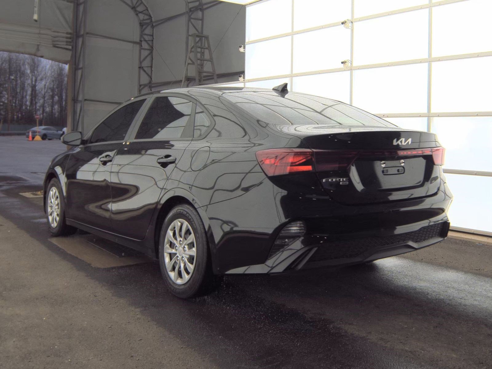 Used 2024 Kia Forte LX image 8