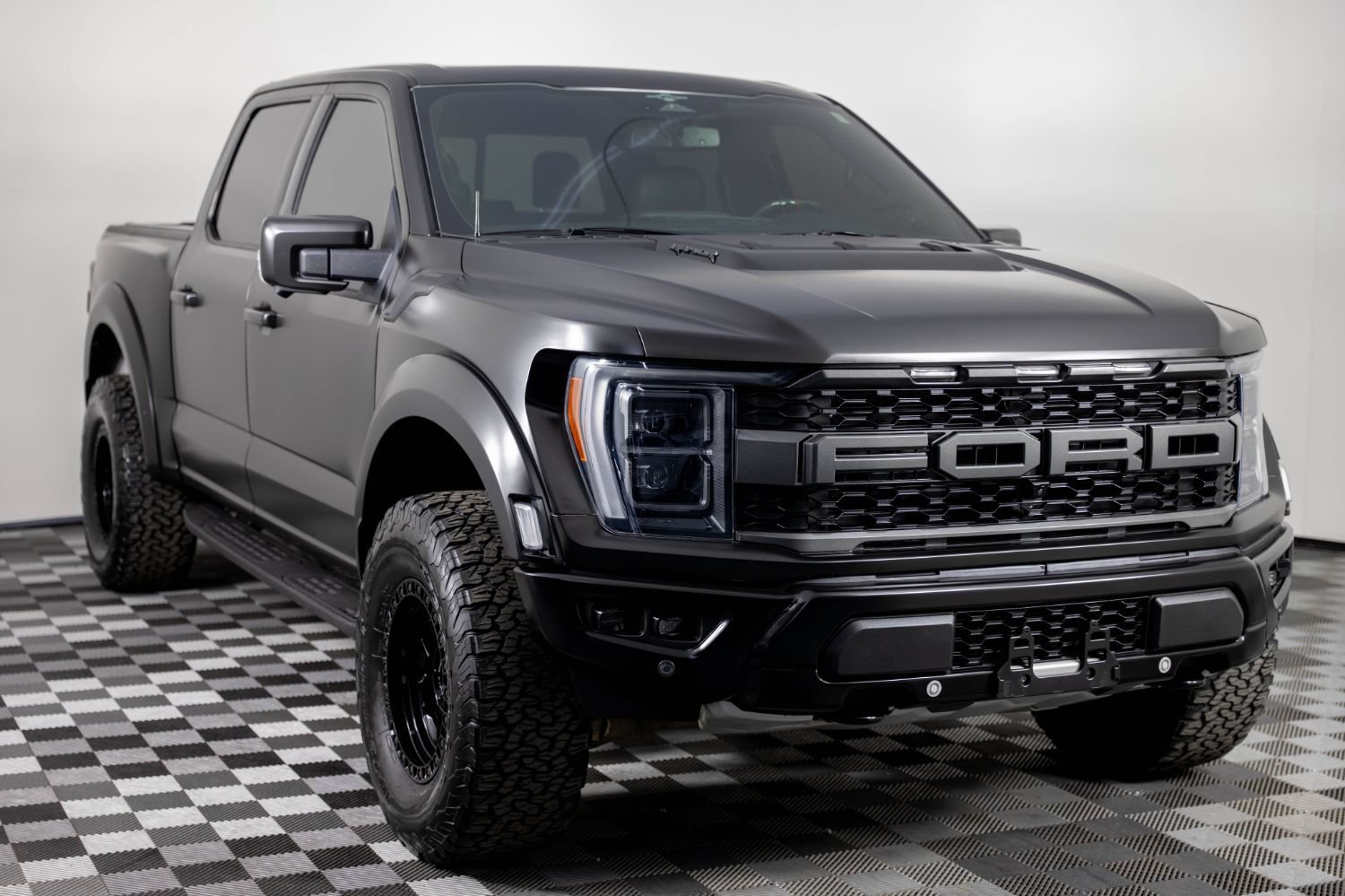 Used 2023 Ford F150 Raptor AWD/4WD image 11