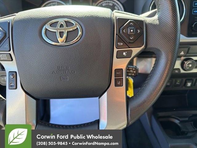 Used 2019 Toyota Tacoma SR5 AWD/4WD image 17