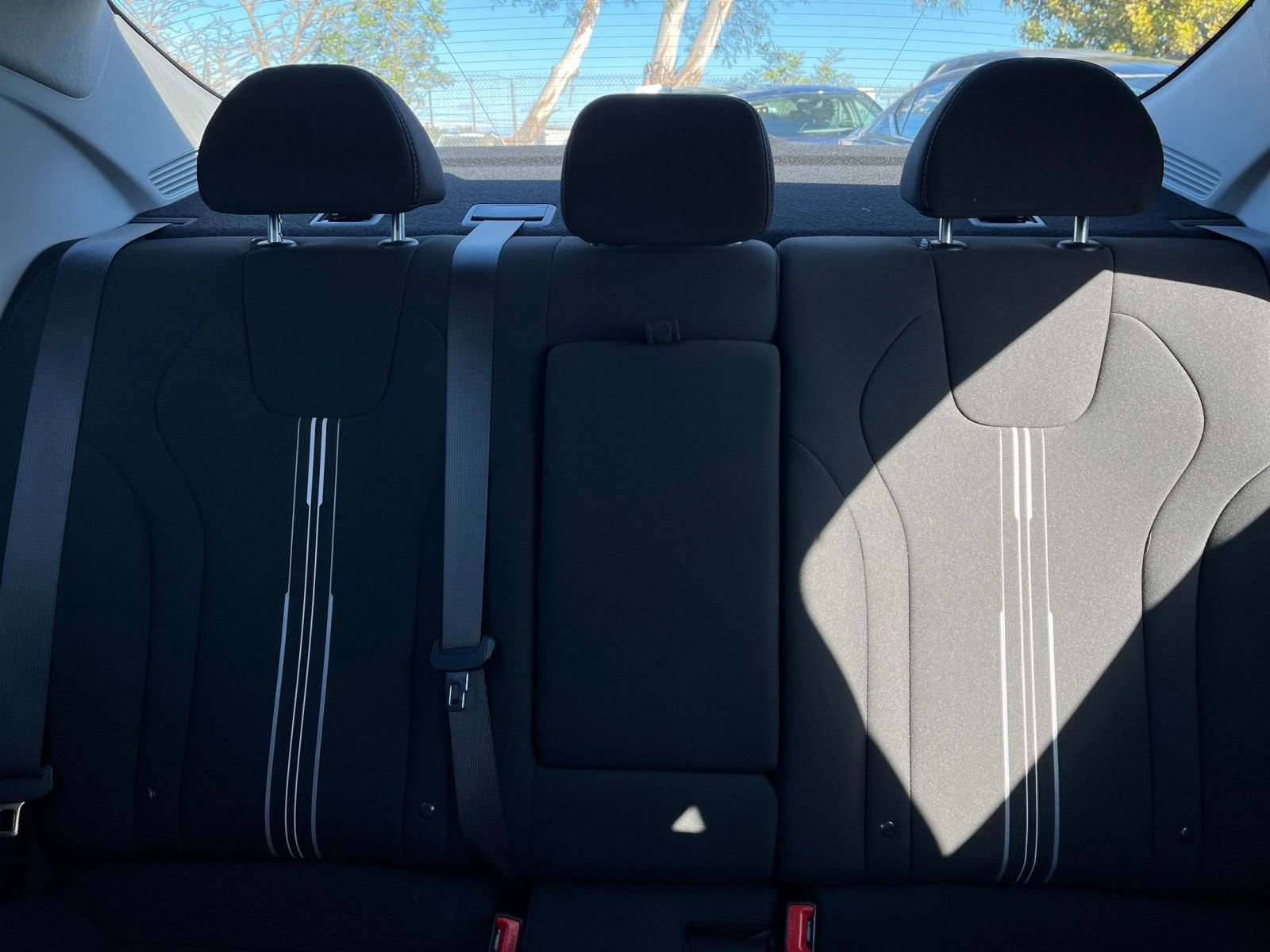 Used 2025 Hyundai Elantra SEL image 39