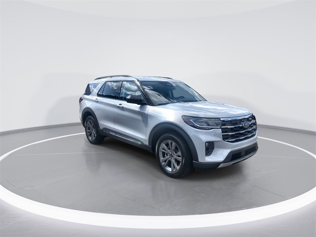 New 2025 Ford Explorer Active image 2
