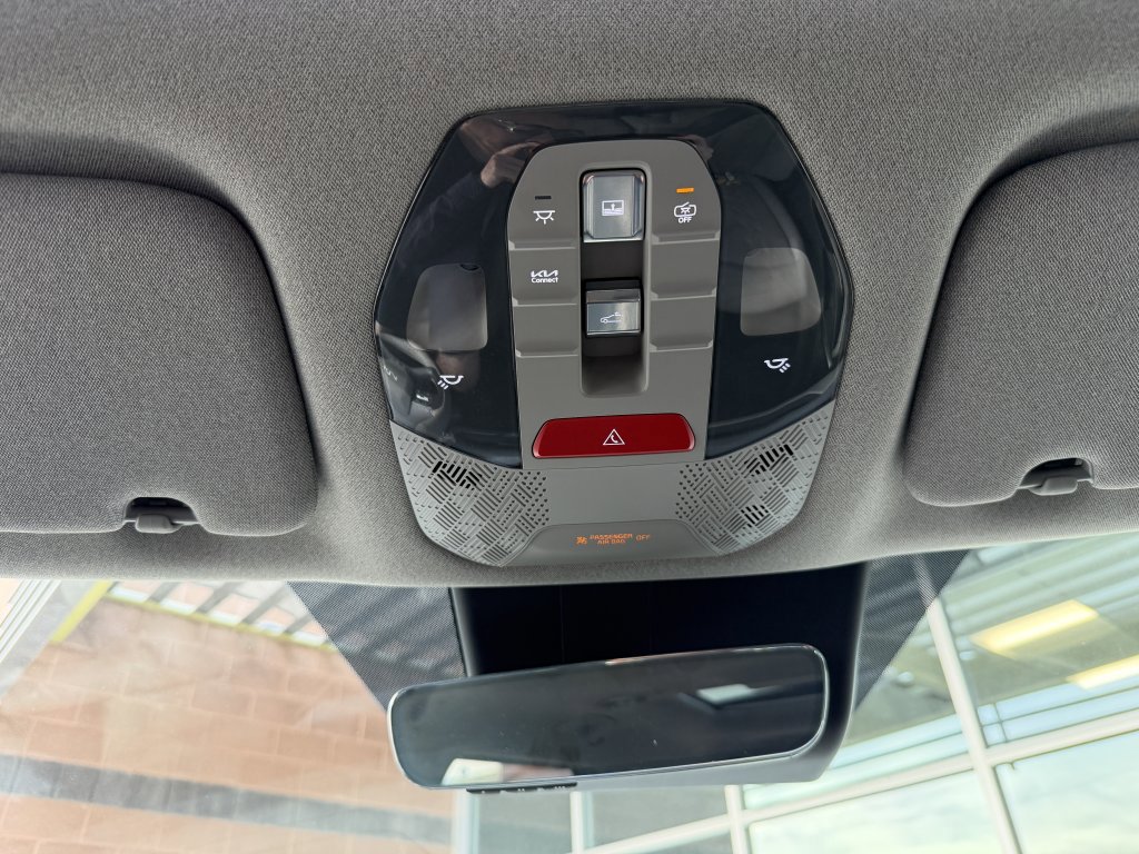 Used 2025 Kia EV9 Wind image 24