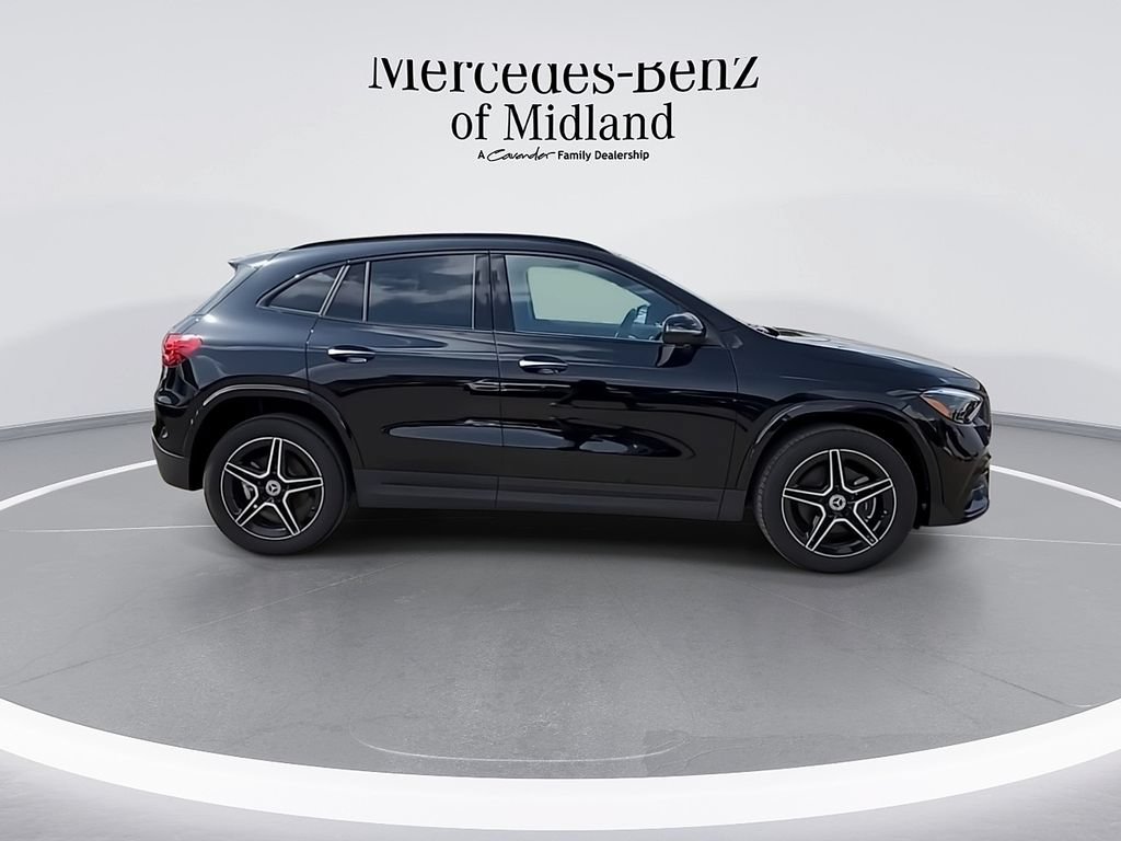 New 2025 Mercedes-Benz GLA 250 4MATIC image 9