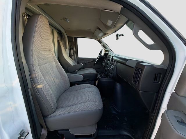 New 2025 Chevrolet Express 3500 w/ Power Convenience Package image 19