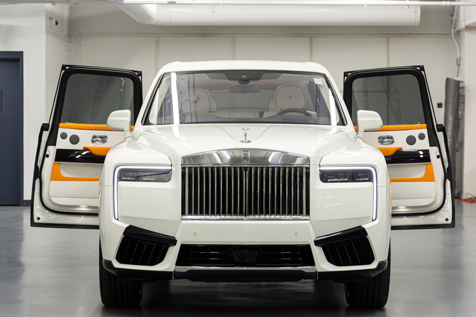 New 2027 Rolls-Royce Cullinan AWD/4WD image 26