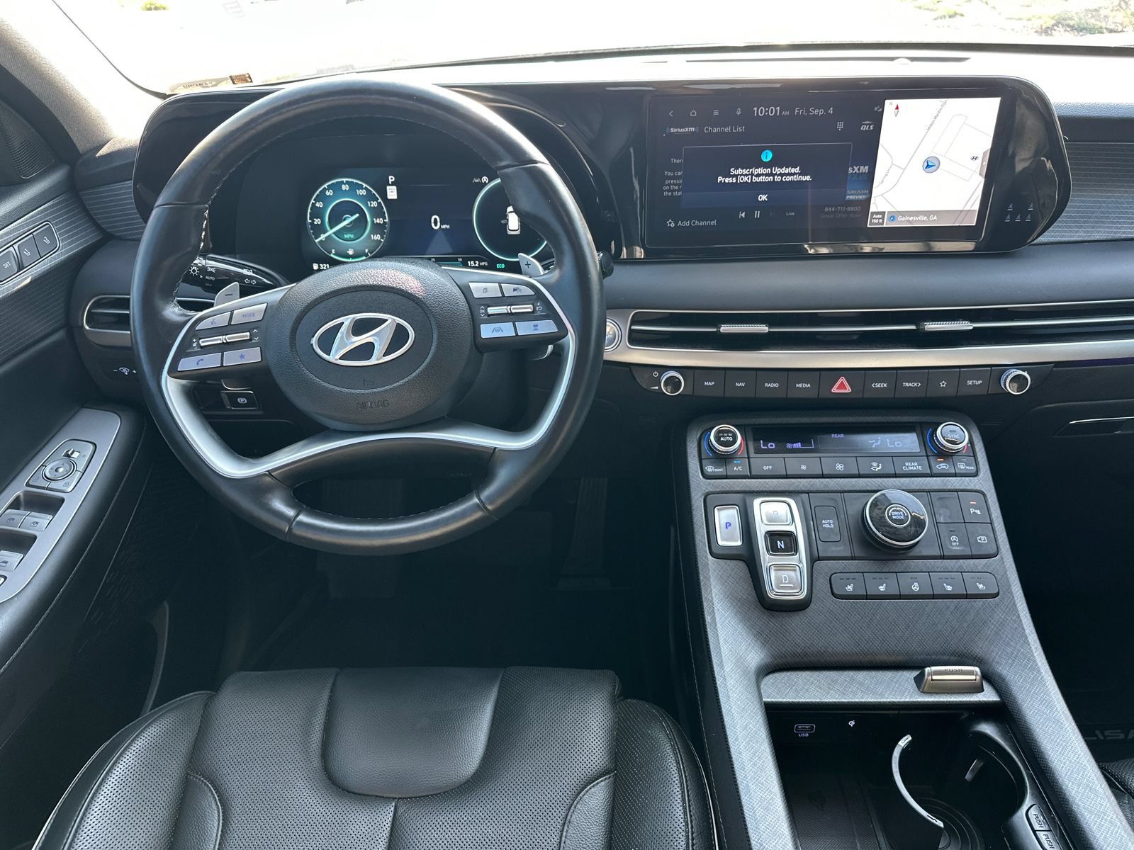 Certified 2025 Hyundai Palisade Limited FWD image 19