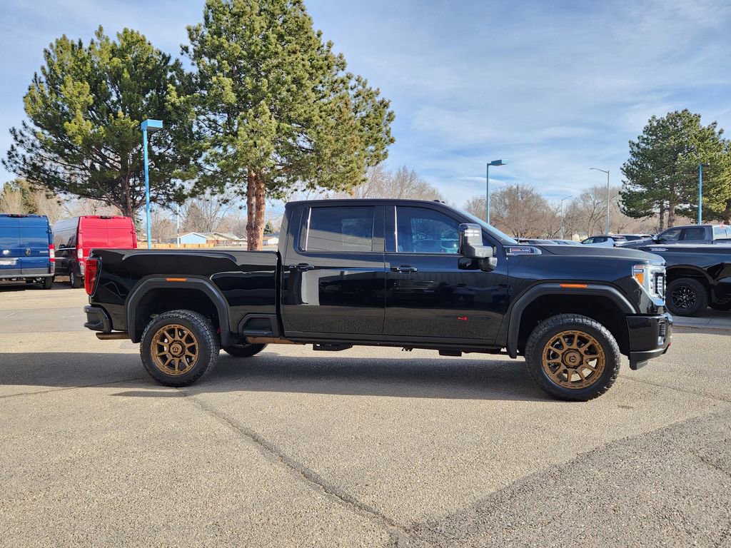 Used 2022 GMC Sierra 2500 AT4 w/ AT4 Preferred Package image 2