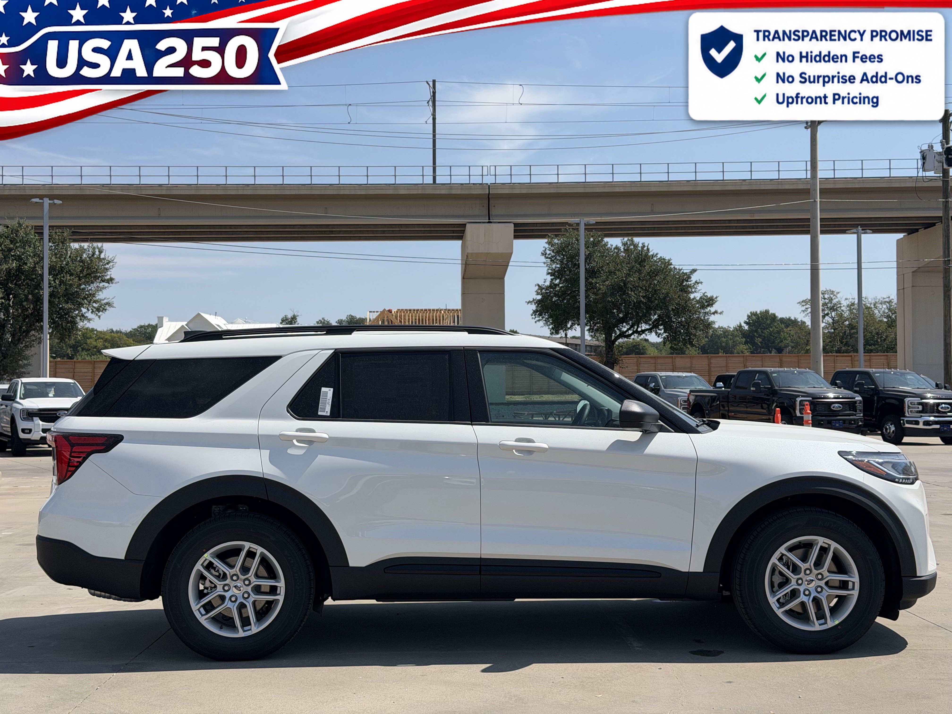 New 2026 Ford Explorer Active w/ Active Comfort Package RWD image 3