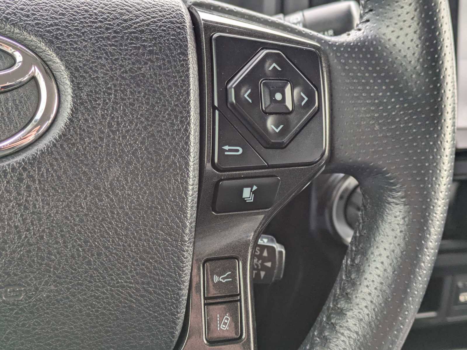 Used 2024 Toyota 4Runner TRD Off-Road image 24