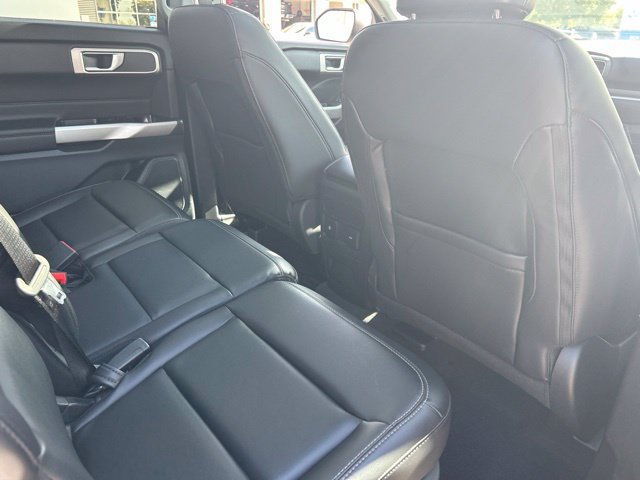 Used 2023 Ford Explorer XLT w/ Equipment Group 202A AWD/4WD image 12