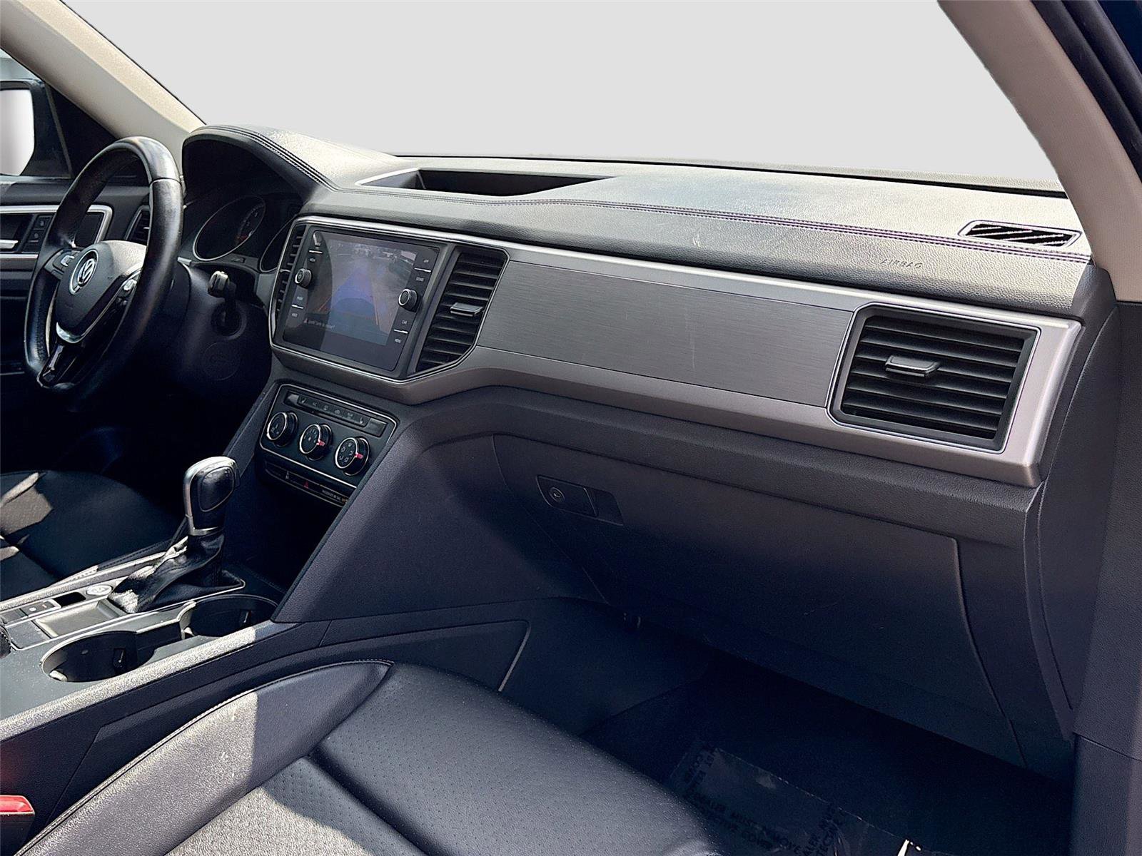 Used 2018 Volkswagen Atlas SE FWD image 28