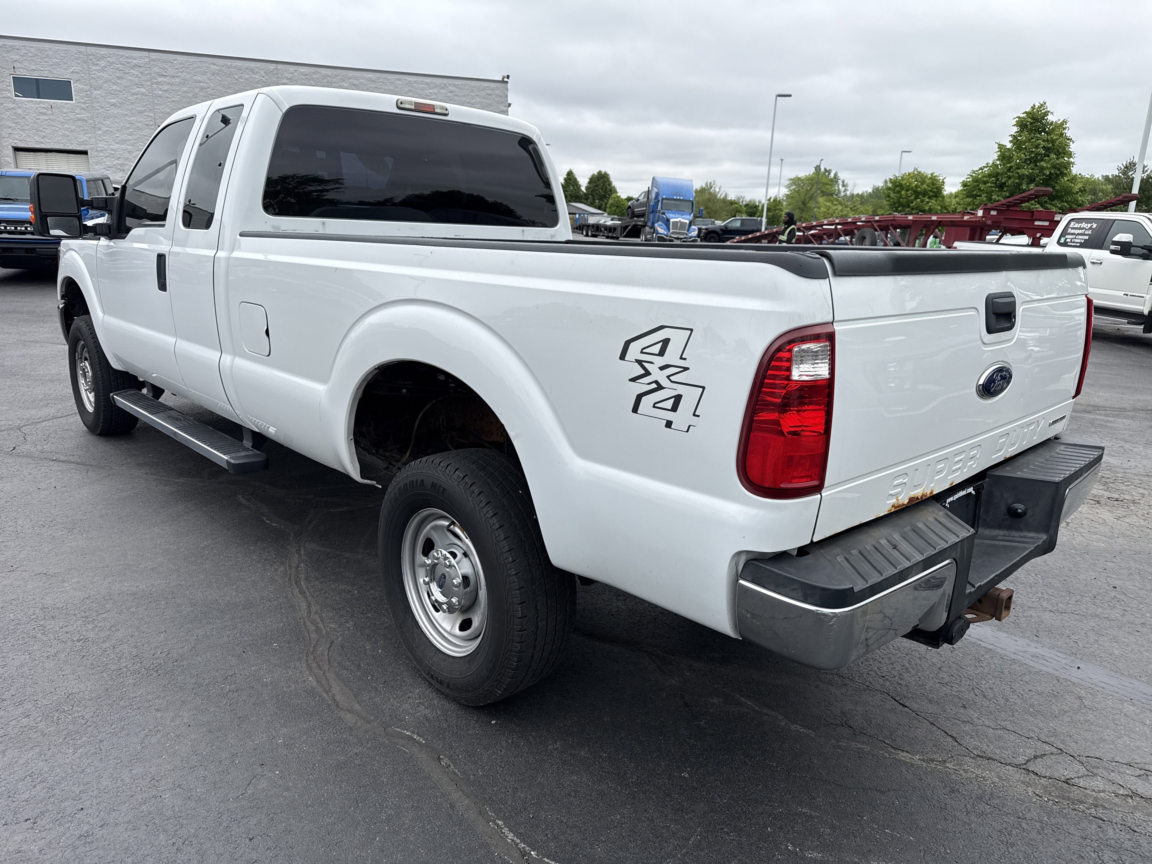 Used 2015 Ford F250 XL w/ Power Equipment Group AWD/4WD image 6