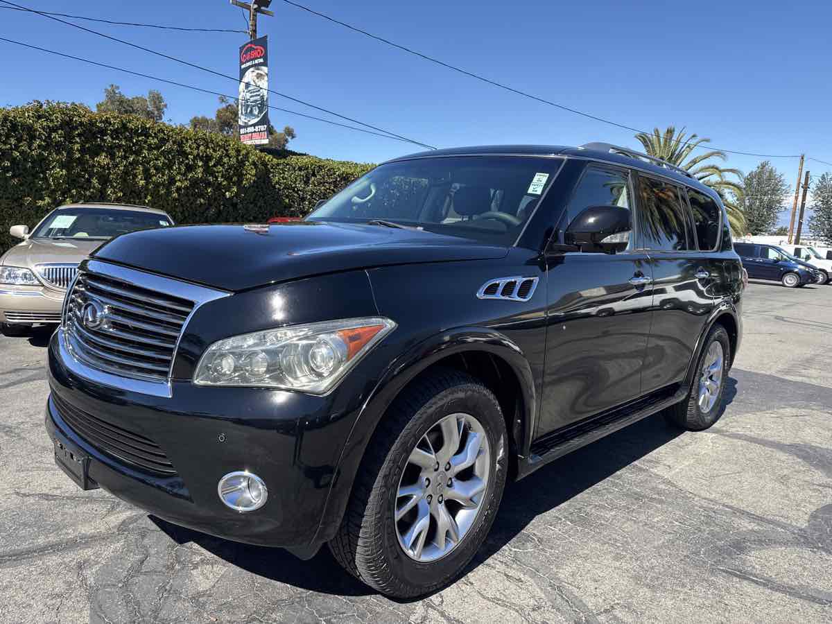 Used 2012 INFINITI QX56 4WD w/ Theater Pkg image 3
