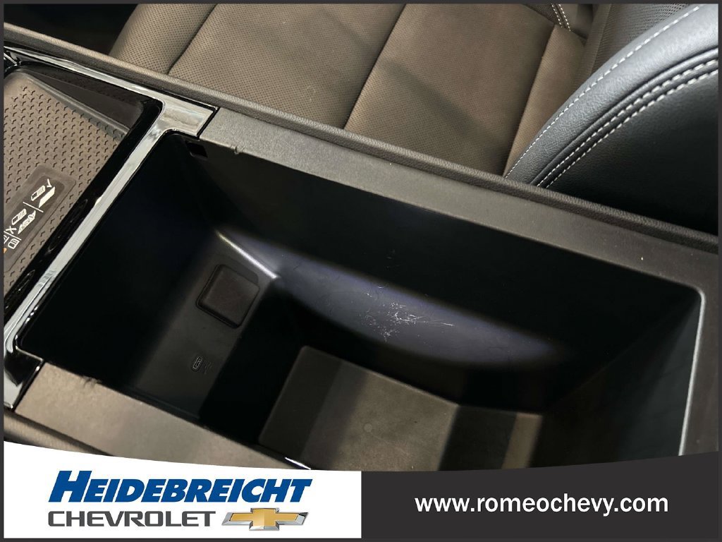 Used 2024 Chevrolet Blazer EV LT AWD/4WD image 29