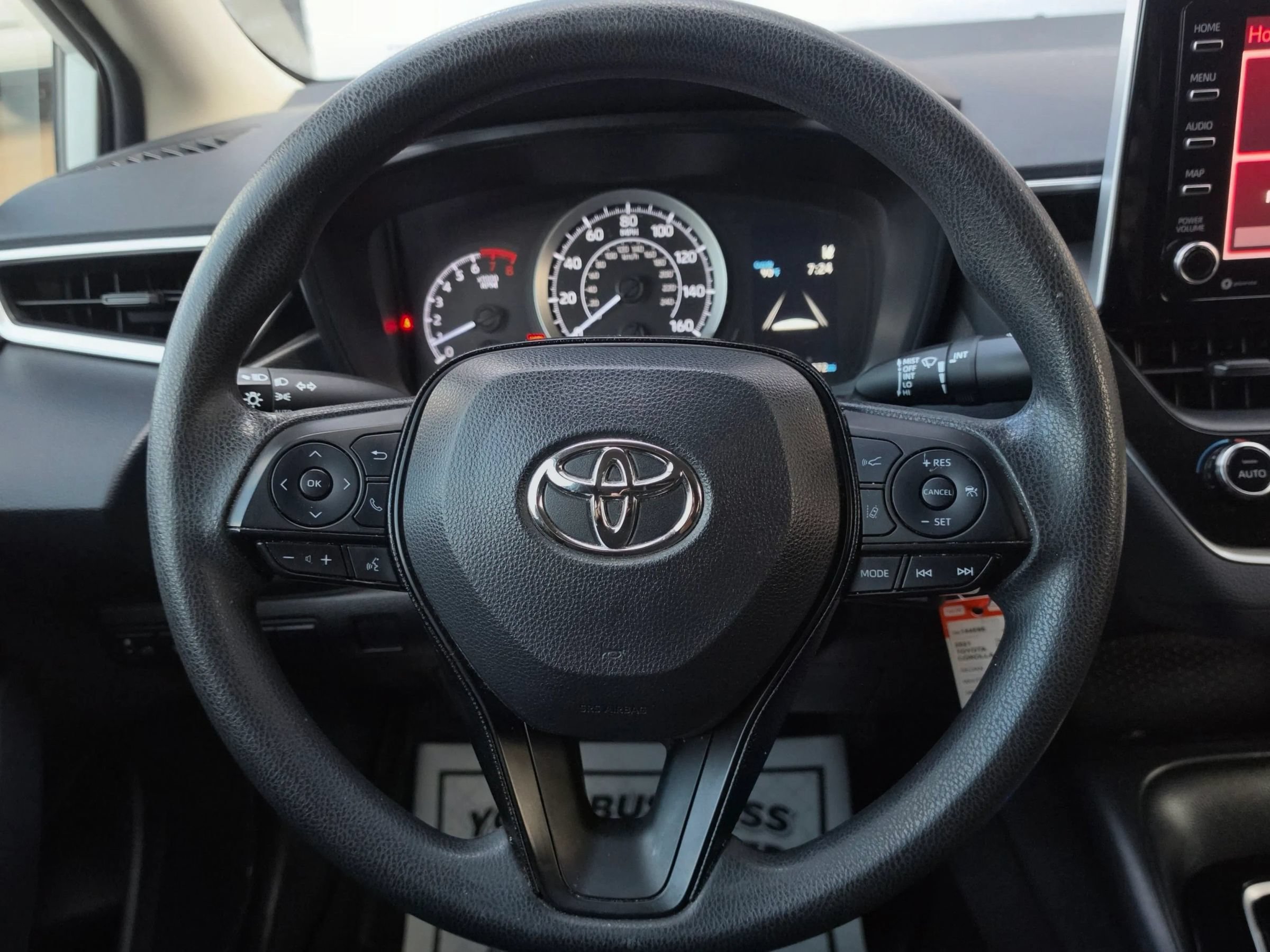 Used 2021 Toyota Corolla LE w/ Carpet Mat Package (TMS) FWD image 10