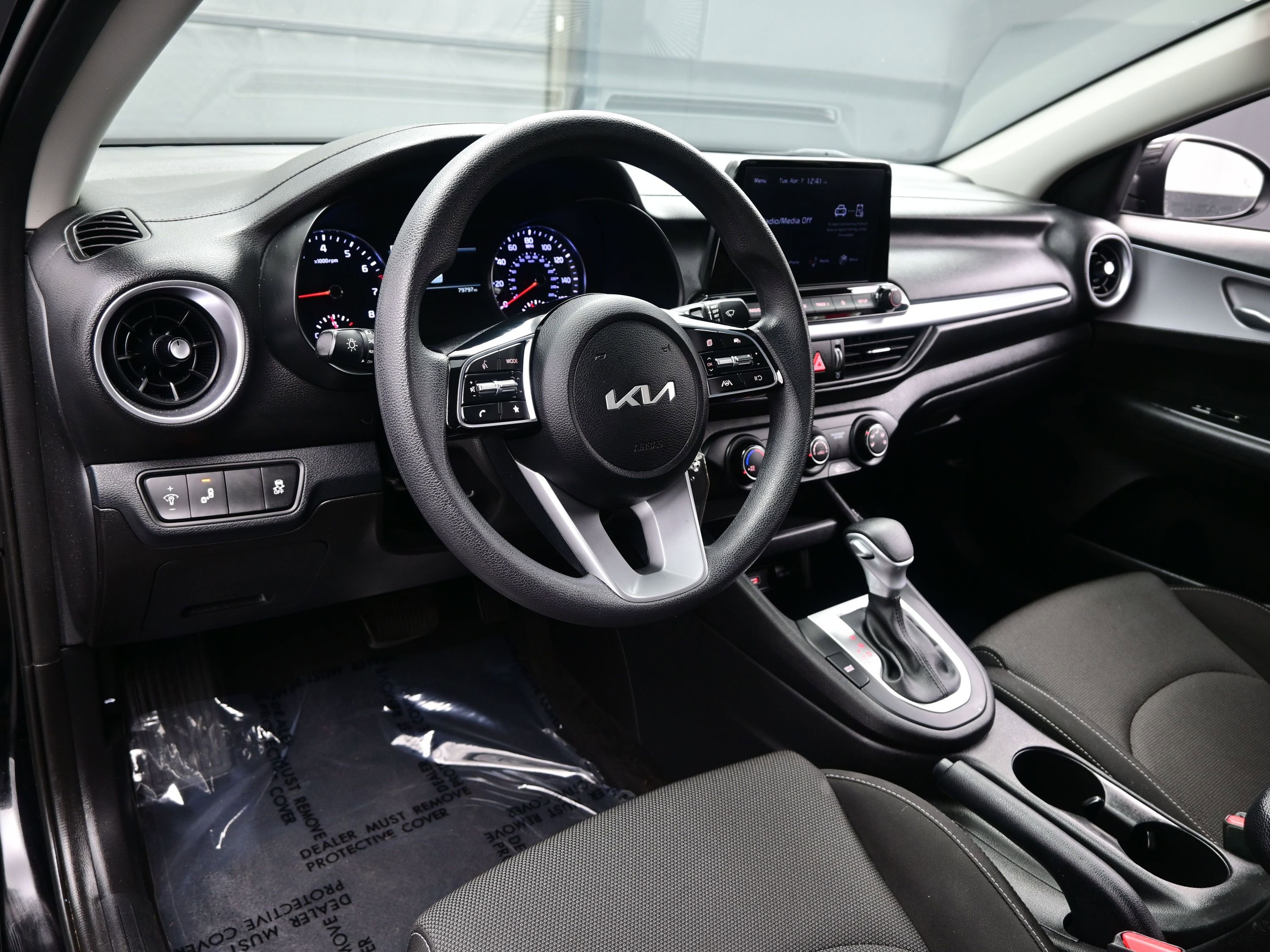 Used 2023 Kia Forte LXS w/ LXS Technology Package FWD image 12