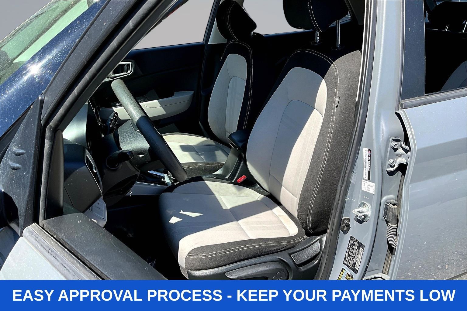 Used 2020 Hyundai Venue SEL FWD image 23