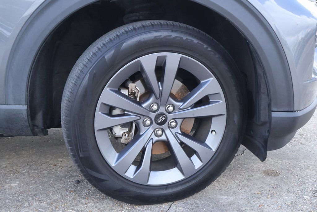 Used 2022 Ford Explorer XLT w/ Equipment Group 202A image 26