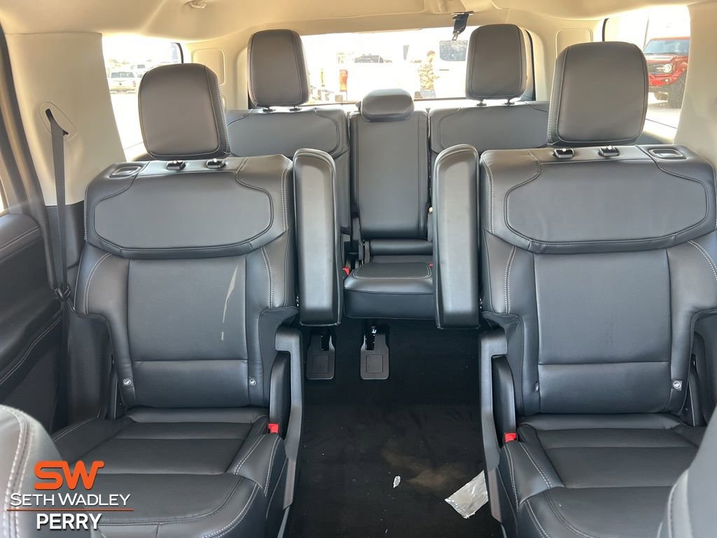 New 2025 Ford Expedition Platinum w/ Driver's Package image 23