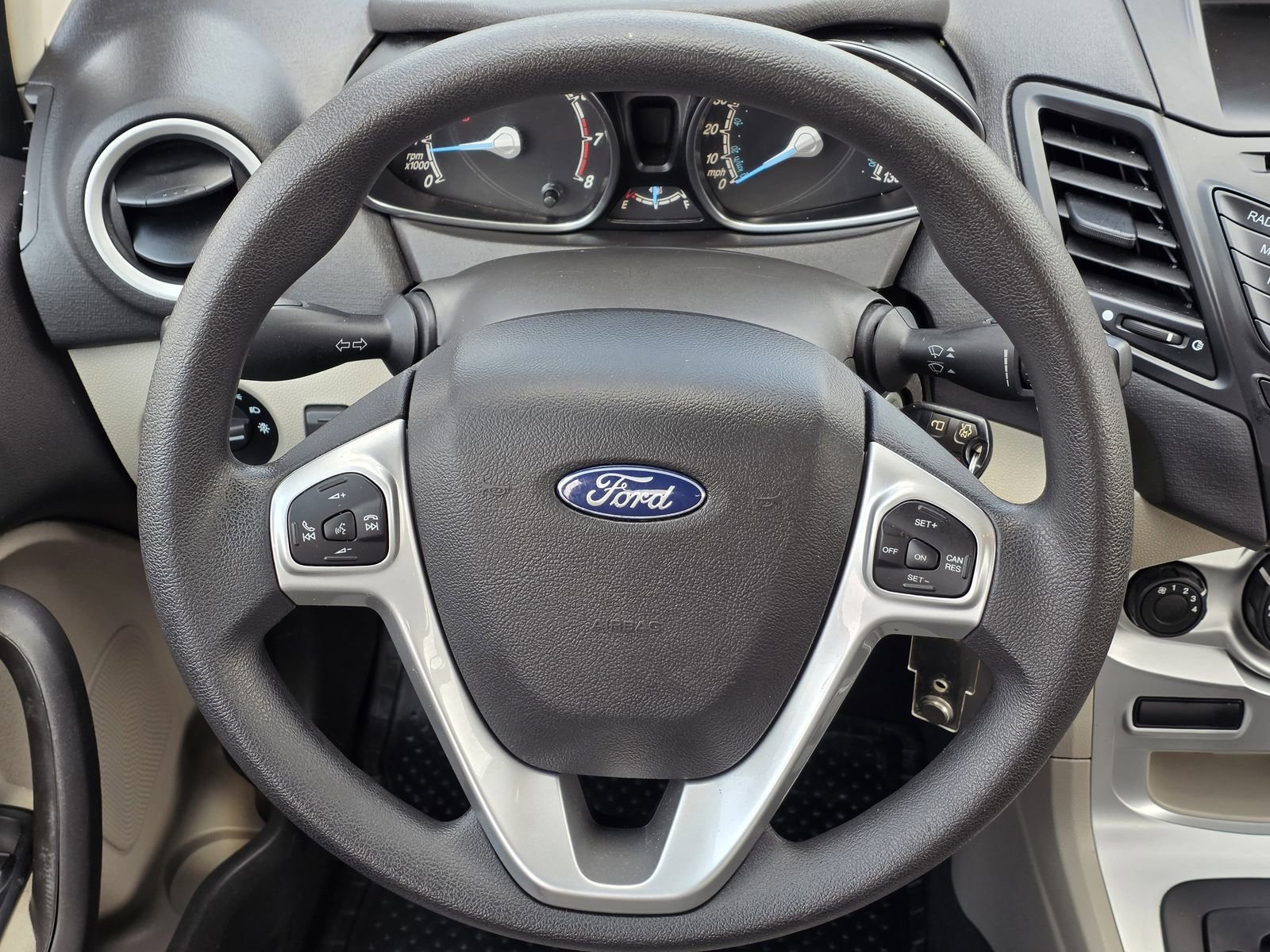 Used 2019 Ford Fiesta SE image 26