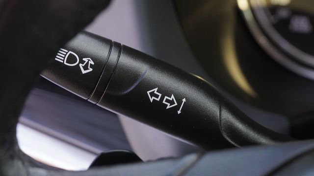 Used 2021 Buick Enclave Essence w/ Sport Touring Edition image 32