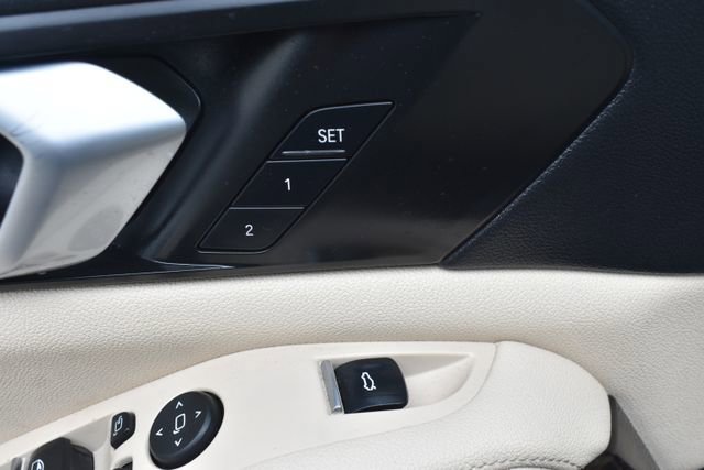 Used 2020 BMW X5 sDrive40i w/ Executive Package image 16
