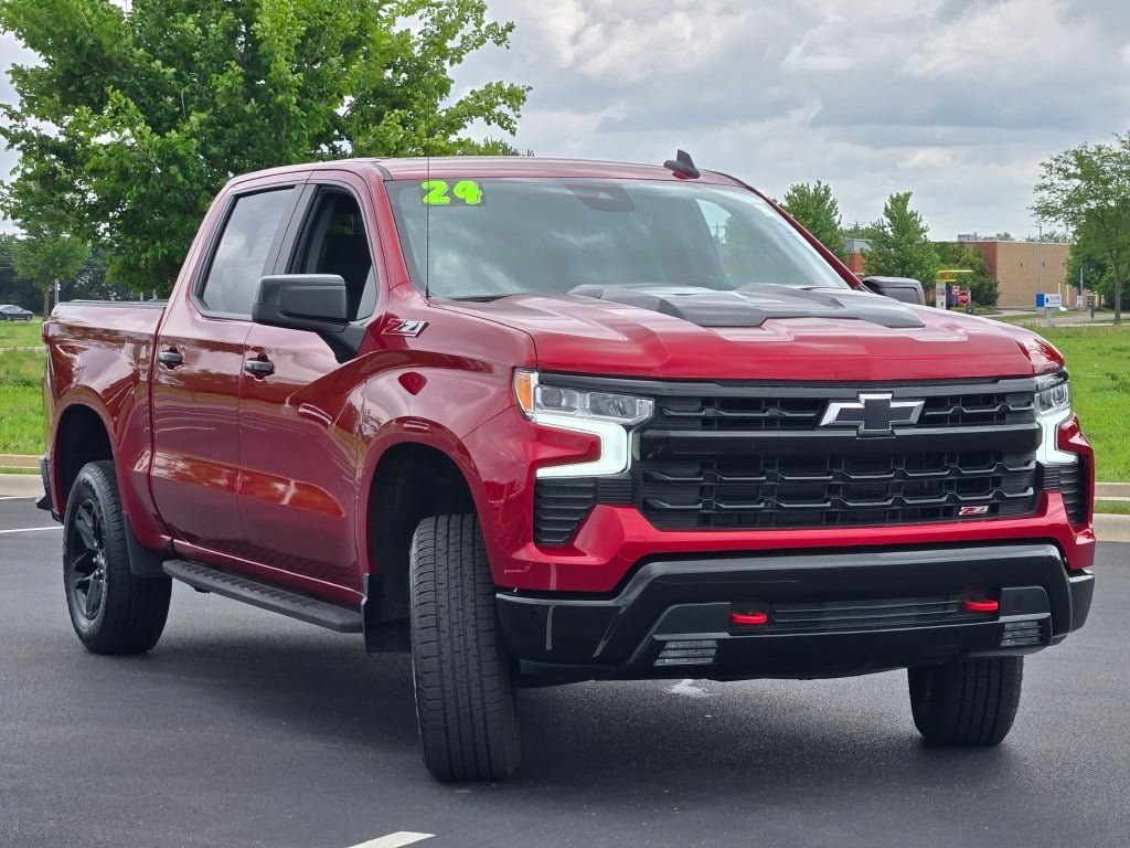 Used 2024 Chevrolet Silverado 1500 LT Trail Boss AWD/4WD image 4