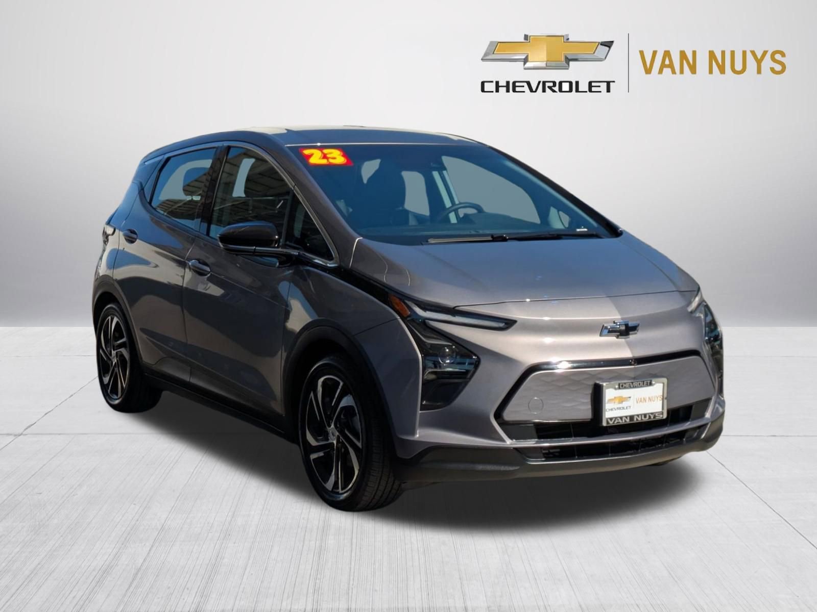 Used 2023 Chevrolet Bolt LT FWD image 3
