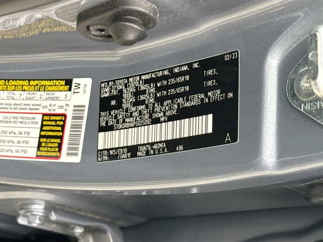 Used 2023 Toyota Highlander XLE AWD/4WD image 33