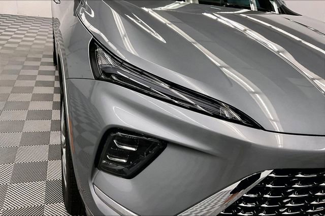 Used 2025 Buick Enclave Avenir FWD image 35