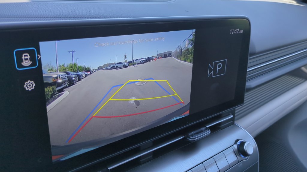 Certified 2025 Hyundai Kona SEL FWD image 17