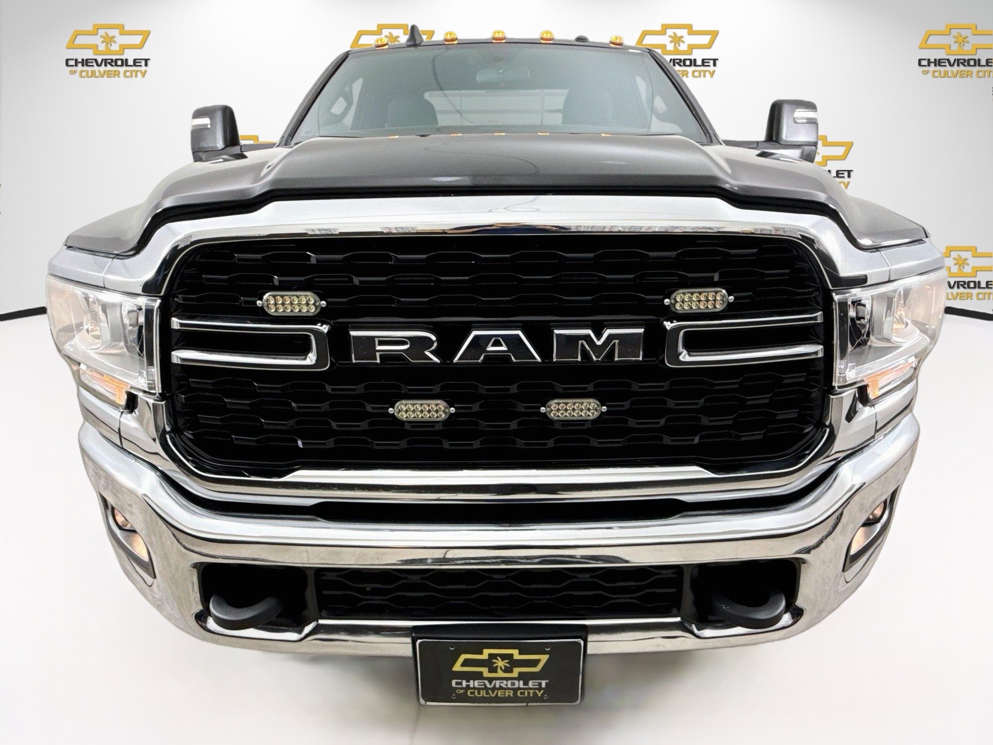 Used 2024 RAM 5500 SLT w/ Quick Order Package 2YG SLT AWD/4WD image 2
