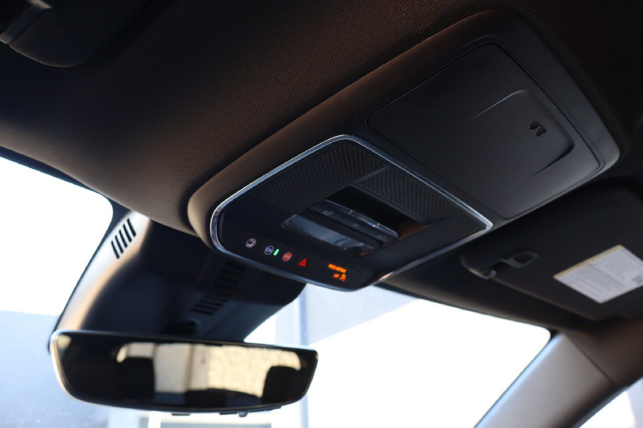 Used 2026 Chevrolet Traverse RS w/ LPO, Floor Liner Package FWD image 30