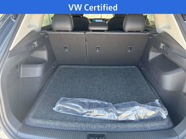 Used 2025 Volkswagen Tiguan SE image 29