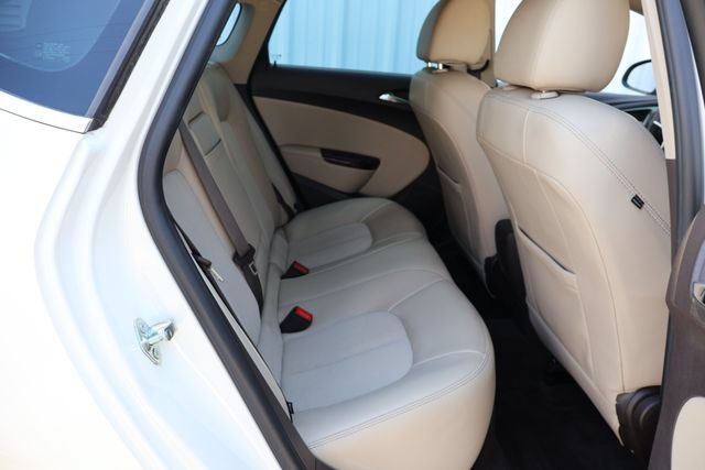 Used 2015 Buick Verano Convenience FWD image 18