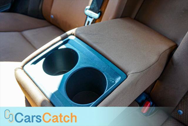Used 2015 Toyota Corolla LE FWD image 34